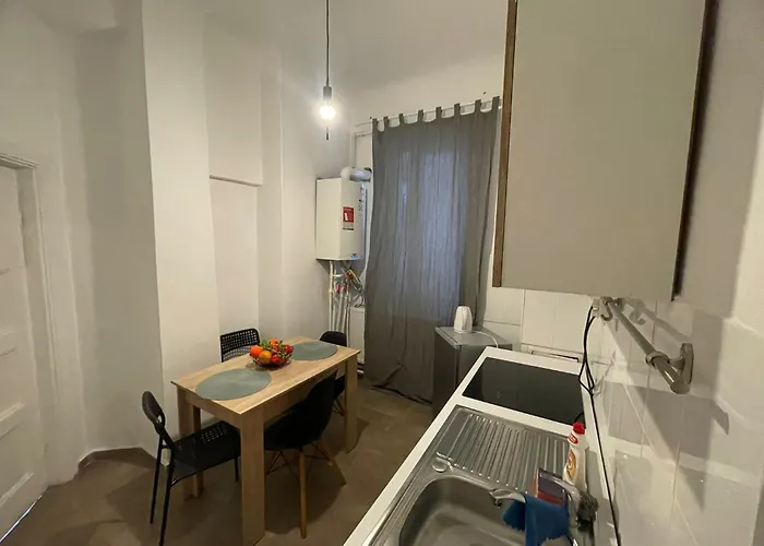 Big In Center For 4 People * Bukareszt